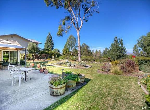 4th image of 5207 E Rolling Hills Dr