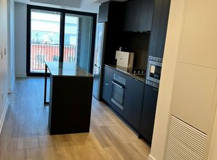 1 Jarvis St #413, Hamilton, ON L8R 3J2