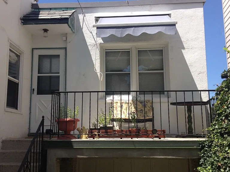 74 Crotona Ave — Photo 5