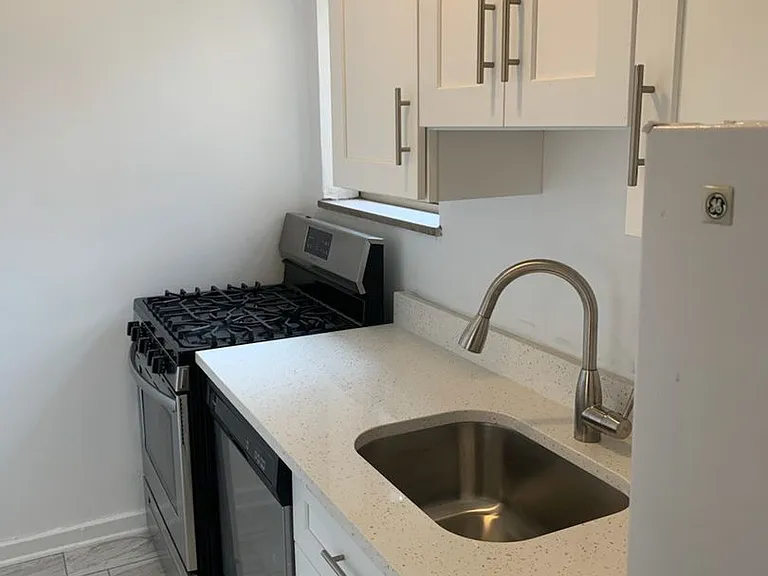5506 Fifth Avenue — Photo 53