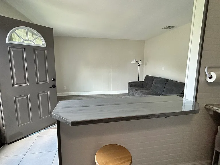 301 California Ave — Photo 7