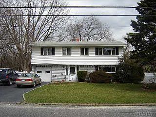 2nd image of 141 Oakland Ave