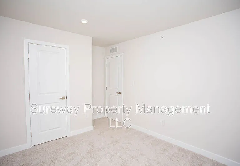 8 Foxwood Dr — Photo 34