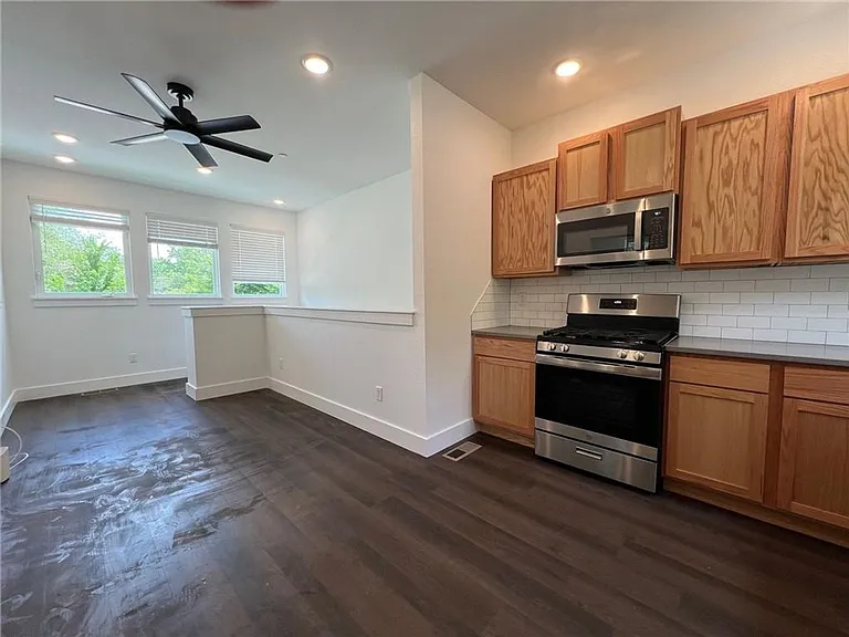 1341 W Hendrix St #2 — Photo 18