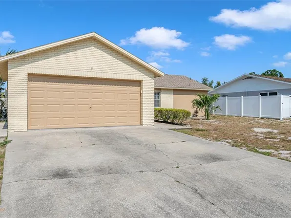 6853 Hills Dr, New Port Richey, FL 34653