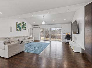 68 Fieldstone Dr, Augusta, ME 04330