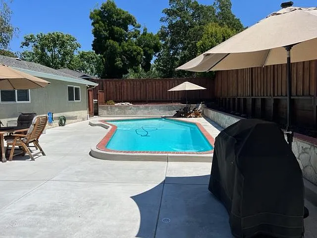 553 Bonita Ave — Photo 52