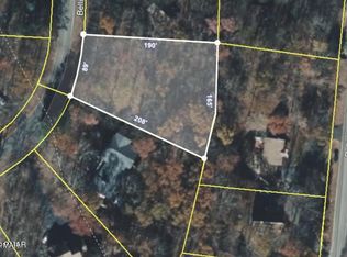 205 Bellingham Dr, Bushkill, PA 18324