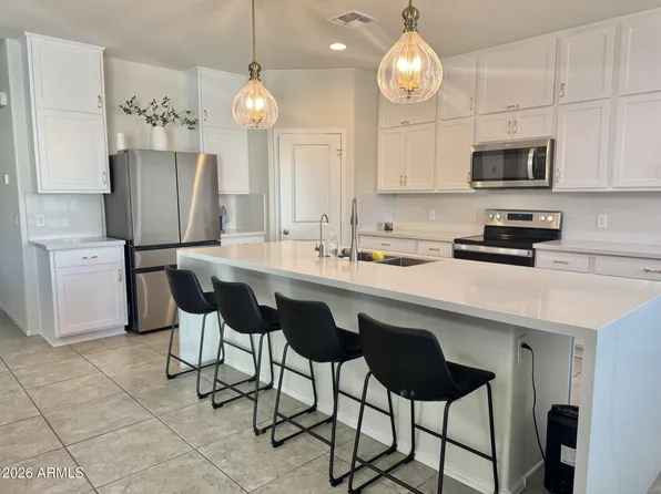 1090 W Beacon Dr, Casa Grande, AZ 85122