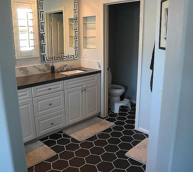 1744 Grand Ave #2 — Photo 41