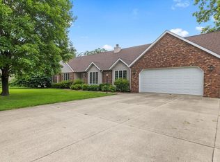 857 Lucas Ln, Jefferson, WI 53549