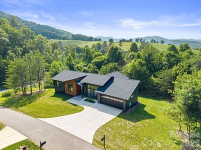 4 Tremorra Trl, Leicester, NC, 28748