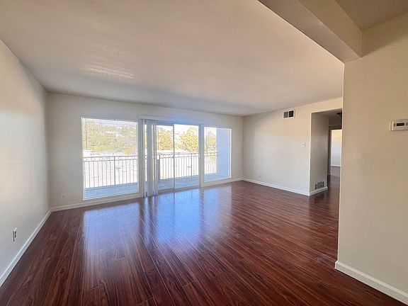 5th image of 2157 Carlmont Dr APT 8