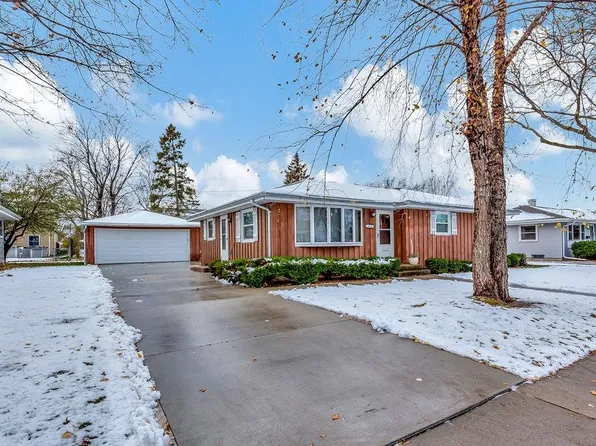 1117 Windsor St, Oshkosh, WI 54902