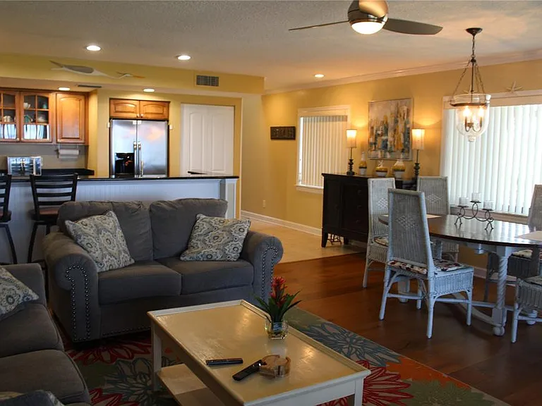 335 Windrush Loop #335 — Photo 4
