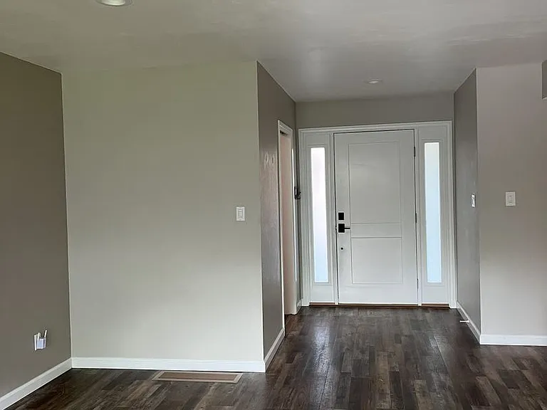 1311 Spruce Dr — Photo 12