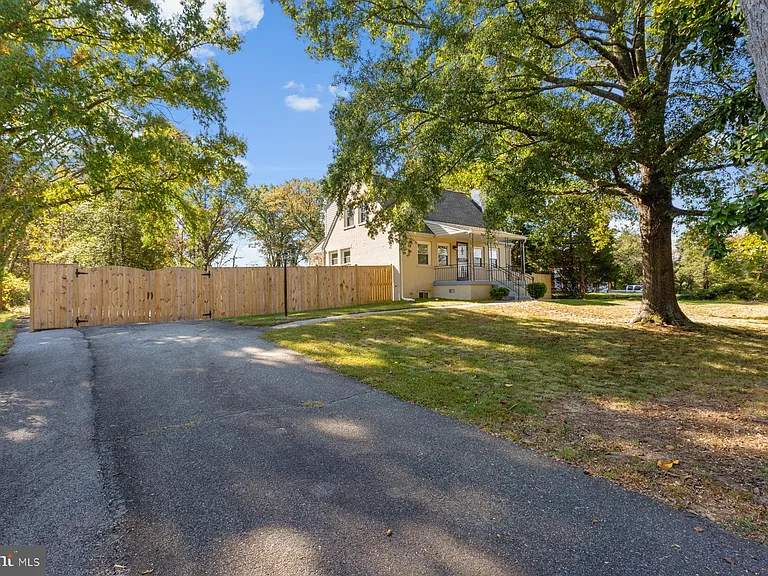 6903 Friendship Rd — Photo 9