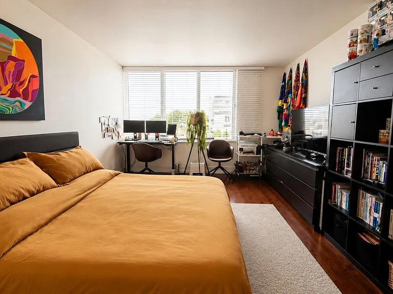 1000 West Ave #807 — Photo 2
