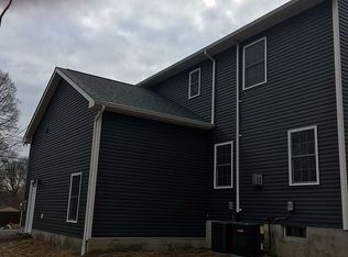 5 Michael Rd #A, Oak Ridge, NJ 07438