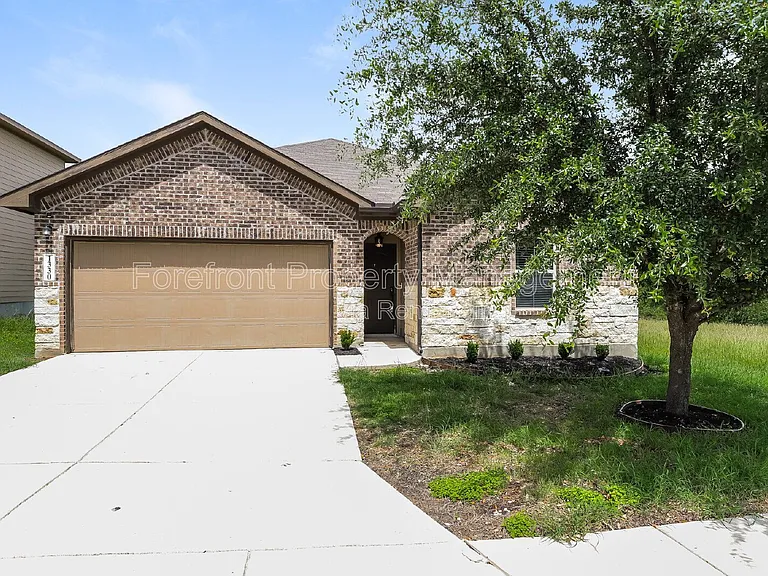 1330 Plaza Lake Dr — Photo 1