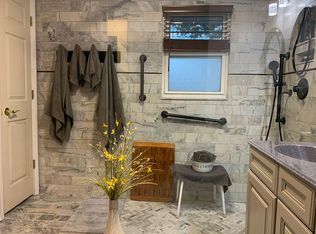 1302 N Forest Ave, Muncie, IN 47304