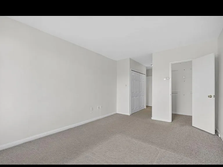 2555 Pennsylvania Ave NW #1019 — Photo 6