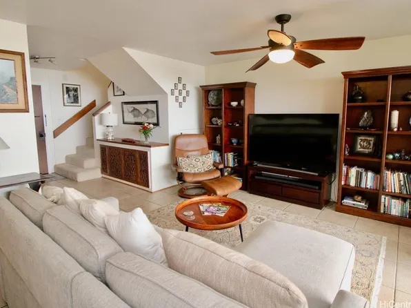 46-159 Meheanu Loop APT 3253, Kaneohe, HI 96744