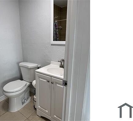 5th image of 1358 Old Bridge Rd APT A