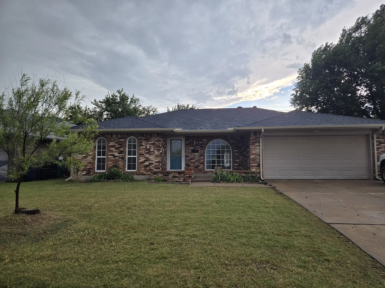 3 bed, 1488 sqft, $1,595 — Photo 1