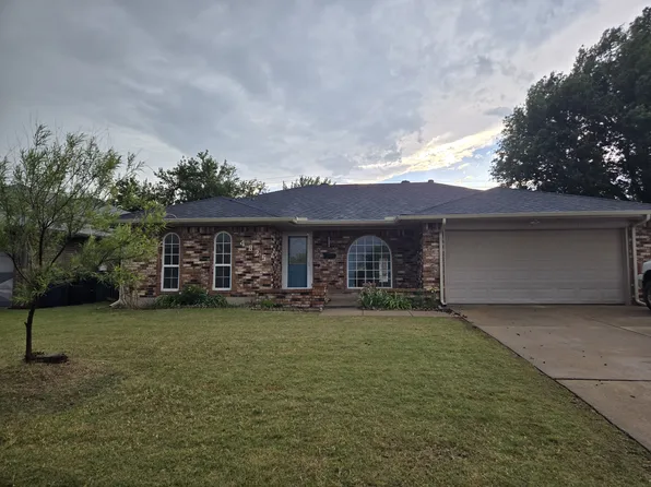 4825 Eric Dr, Oklahoma City, OK 73135