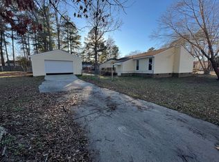 1609 Old Barn Rd, Rocky Mount, NC 27804