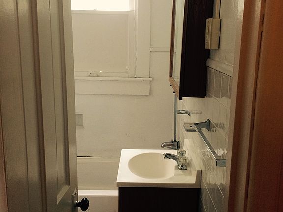 2nd image of 892 Woodruff Place Middle Dr APT 7