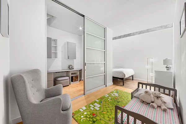 Rented by Compass | media 9