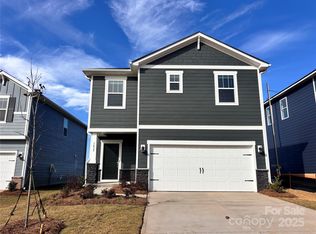1432 Wildflower St, Newton, NC 28658