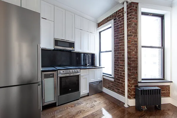 Rented by R New York | media 6