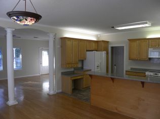 2748 Dolphin Dr, Gautier, MS 39553