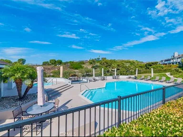 825 Hibiscus Ct — Photo 46