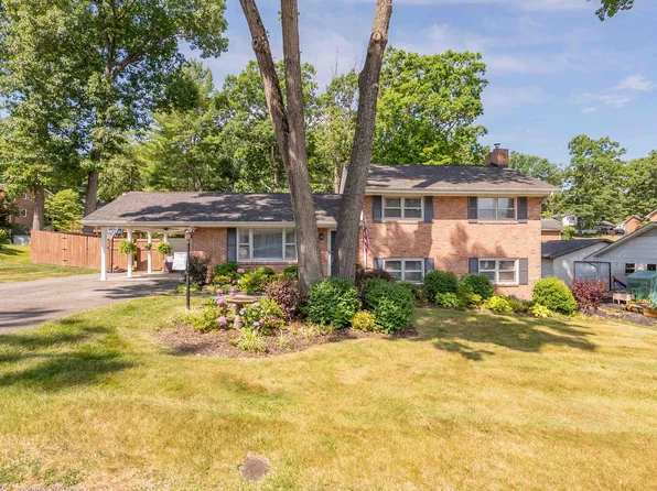 445 Chinquapin Trl, Christiansburg, VA 24073