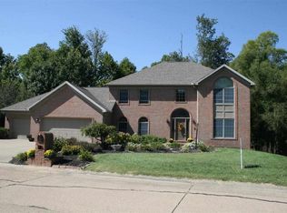 1241 Hunters Ridge Ct, Evansville, IN 47725