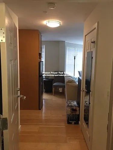 461 Park Dr Photo 1