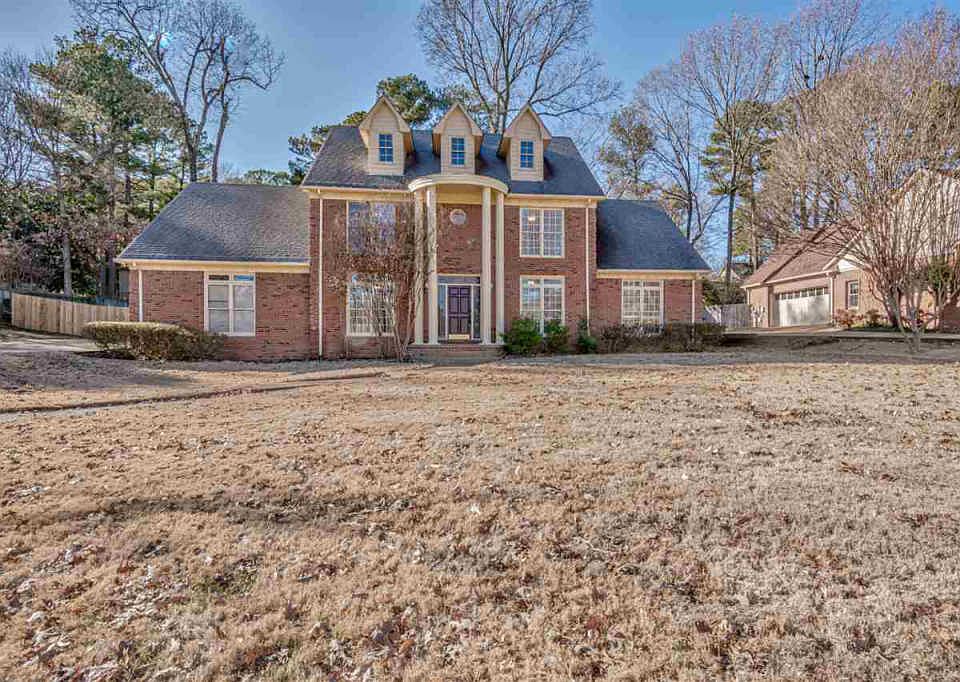 1st image of 2703 Sweet Oaks Cir