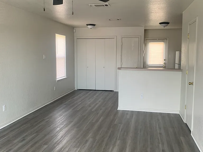 4210 Primrose Dr #A — Photo 3