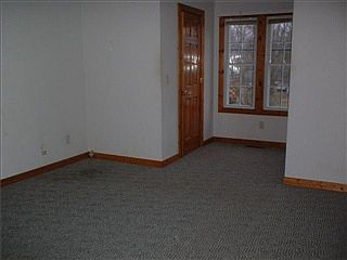 5th image of 9 E Franklin St