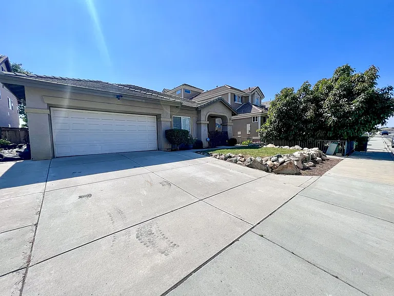 37961 Veranda Way — Photo 3