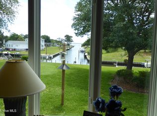 804 Sound View Ave, Newport, NC 28570