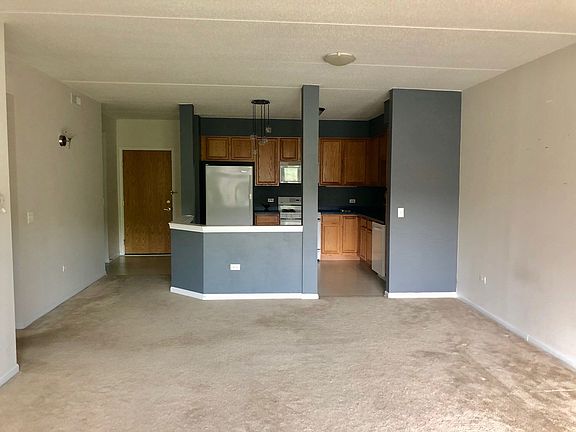4th image of 8747 W Bryn Mawr Ave APT 409