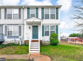 33 Chadford Ct, Middle River, MD 21220