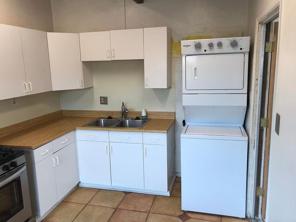 1st image of 419 Townsite Dr