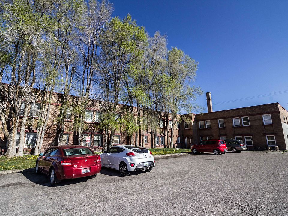 1st image of 488 D St APT 6