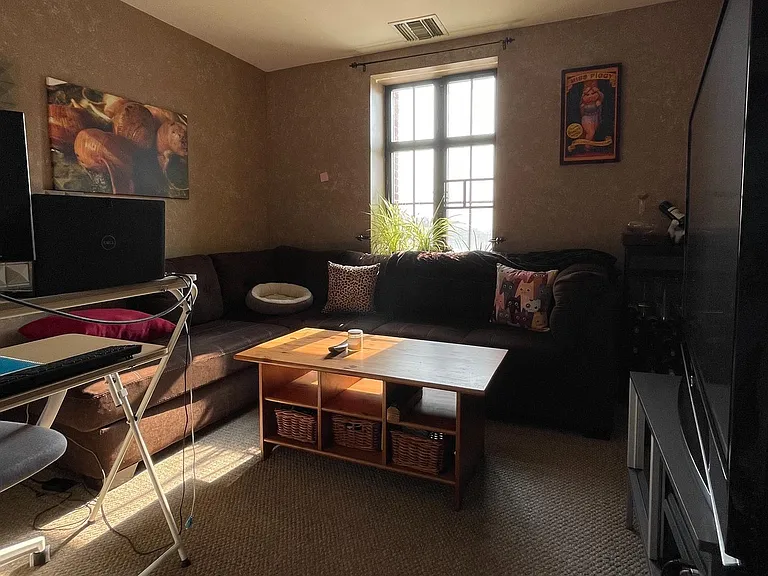 1601 Spring Garden St #510 — Photo 1